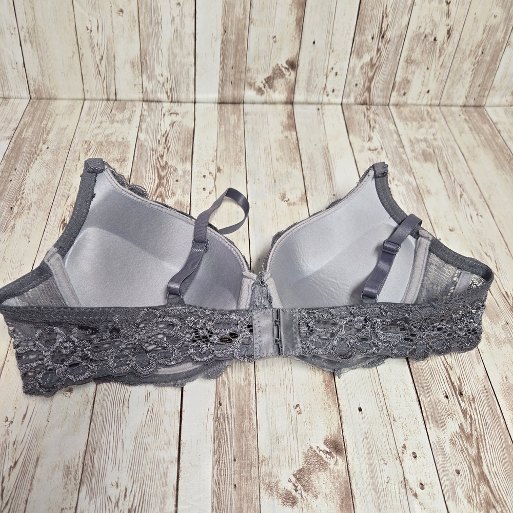 Marilyn Monroe Gray Lace Bra 34B Underwire Padded Sheer Floral - Picture 2 of 9